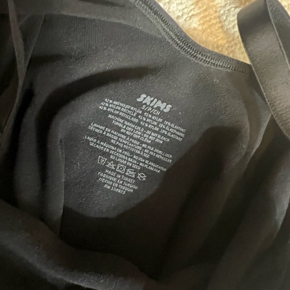 Skims Black Bodysuit size Small - Picture 5 of 9